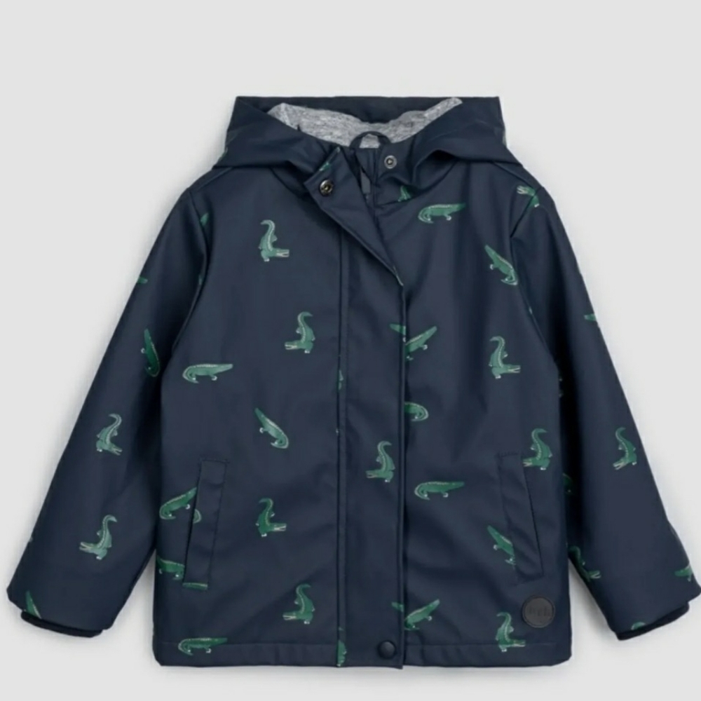Rain coat with trousers set